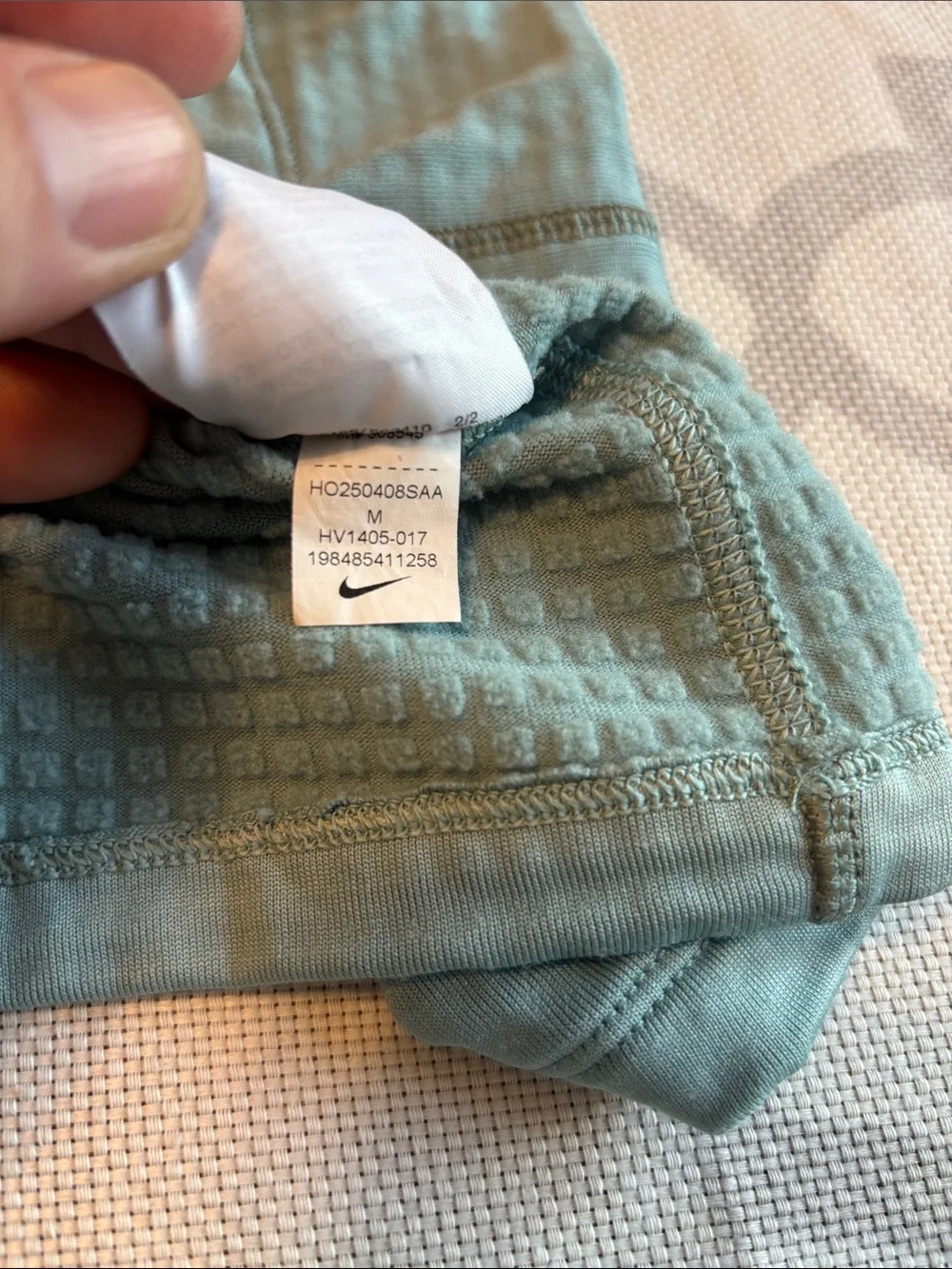 Nike Tech Men’s Thermal Base Layer in Sage Green size medium
